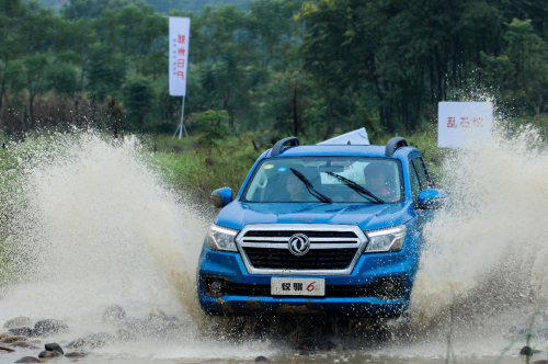 汽车频道【供稿】【资讯】该选择怎样的皮卡 郑州日产让消费者自己体验