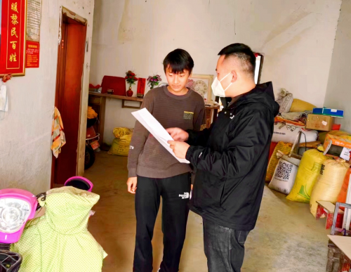 杨翔宇：坚守为民初心 书写无悔青春