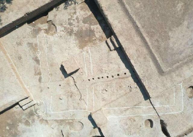 河南仰韶村遺址發現5000多年前大型房屋基址