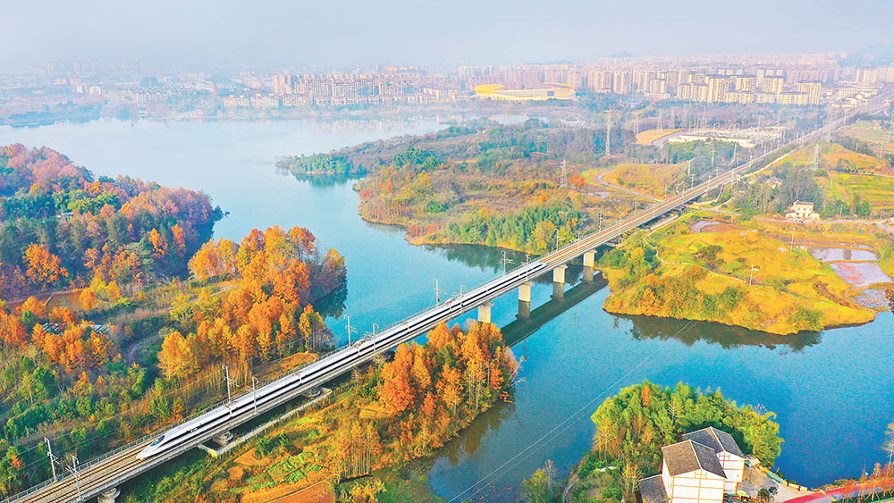 【城市远洋带图】重庆梁平区：立体交通助力发展