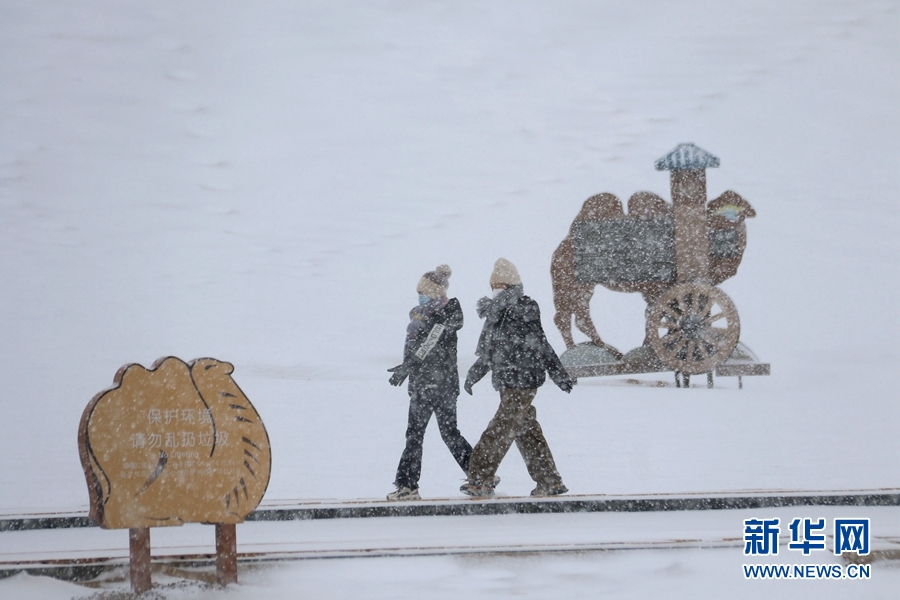 【轮播图】雪落鸣沙山月牙泉_fororder_4