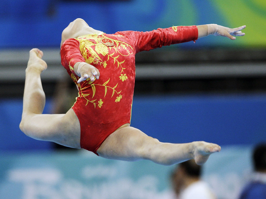 美!08体操五小天鹅初长成 "菲妈"竟如此发福