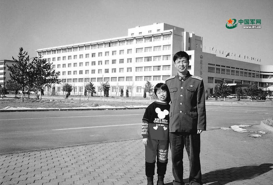 鄧滿琪記錄父親鄧清明飛天圓夢之旅：這一刻，我們等了25年