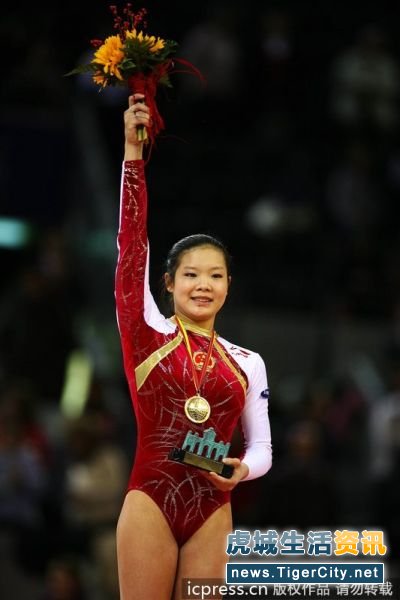 美!08体操五小天鹅初长成 "菲妈"竟如此发福