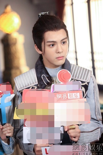 《择天记》首次探班  鹿晗被夺“第一次”