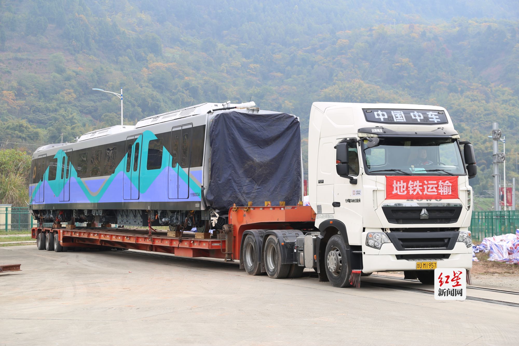 （转载）新线新进展！19号线二期首列车今日抵达合江车辆段