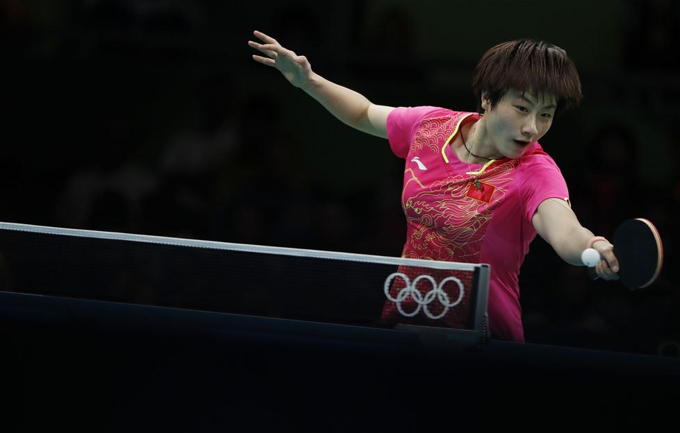 乒乓球女单决赛:丁宁夺冠
