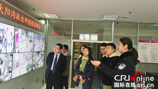 已过审【法制安全】基层民警一天的工作:24小时随时待命 已过审【法制安全】基层民警一天的工作:24小时随时待命