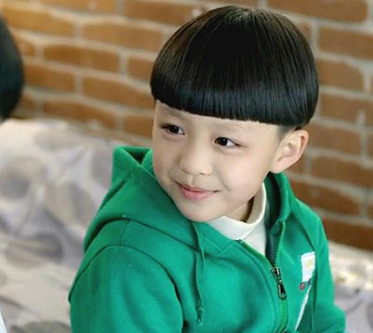 杨紫张一山刘楚恬 “90后”VS“00后”小童星谁更有颜有演技