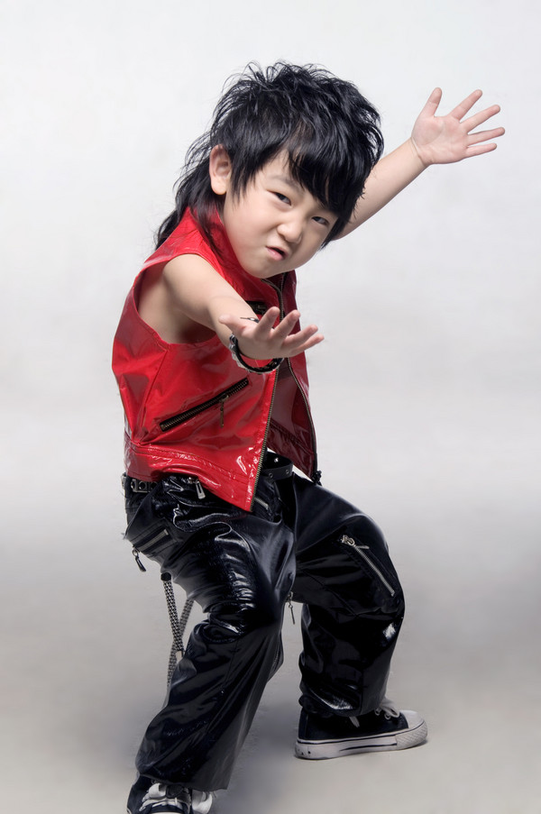 杨紫张一山刘楚恬 “90后”VS“00后”小童星谁更有颜有演技