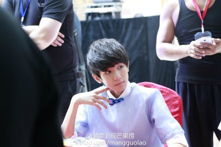 tfboys隊長王俊凱回應情史和早戀真相 “我在好好讀書和演出”