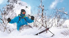 第二十届亚布力滑雪节启幕_fororder_rBABDGOShluAVfRPAAAAAAAAAAA729.768x512.750x500