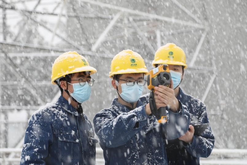 State Grid Shaanxi Electric Power Company Limited: Stable Power Supply Keeps People Warm in Winter_fororder_1