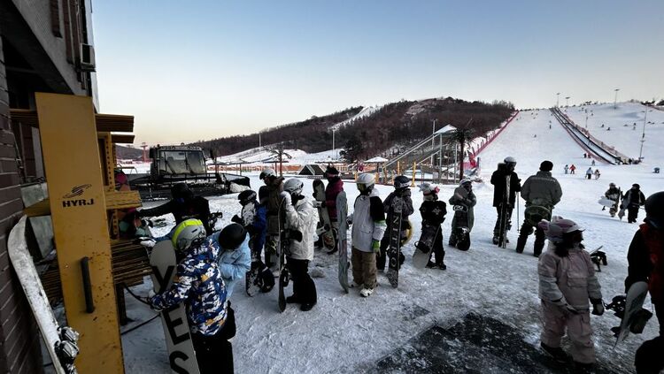 在冰天雪地中感受春的气息——辽宁经济社会加快复苏观察