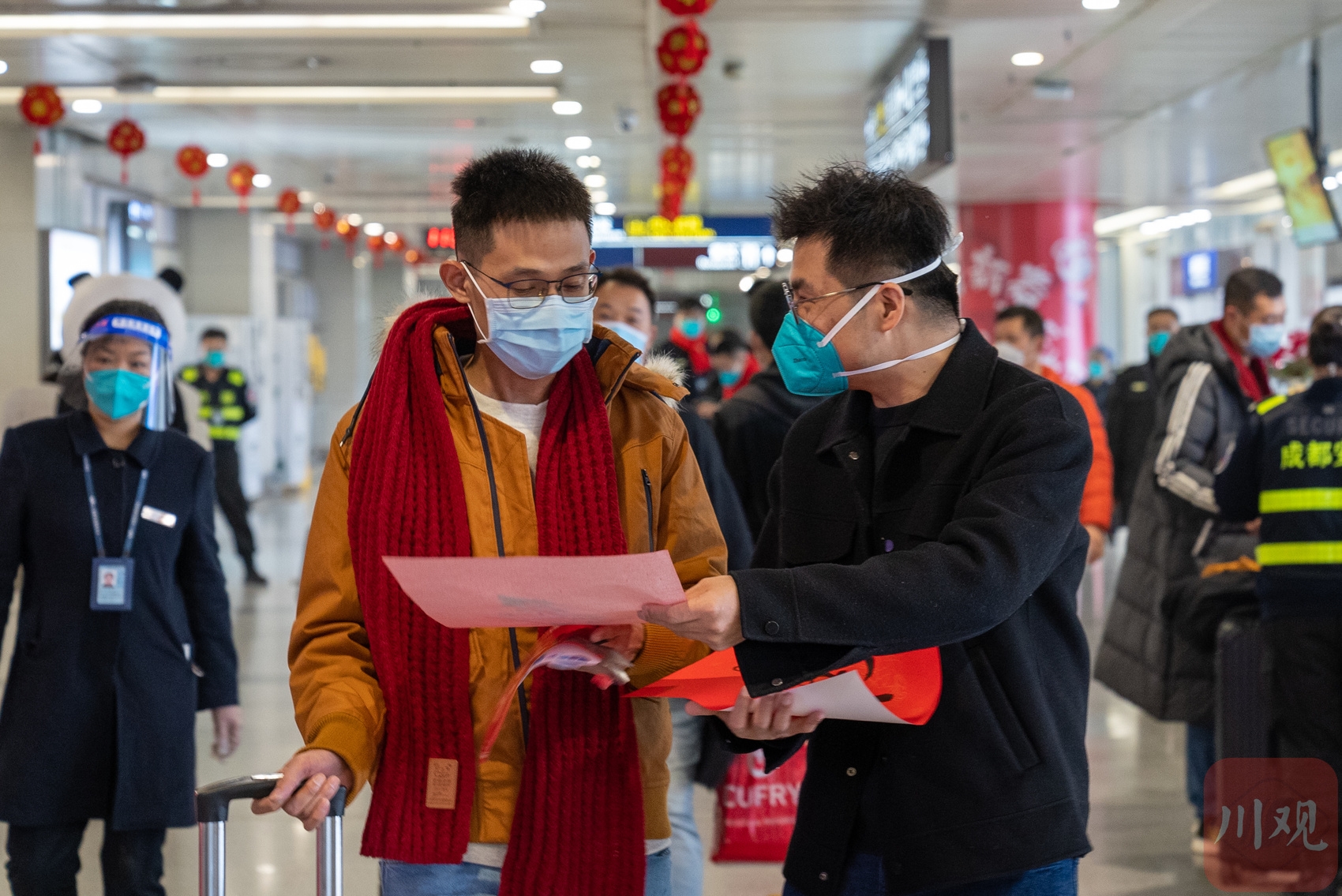 （轉載）入境新政實施 成都雙流國際機場首個入境航班抵達