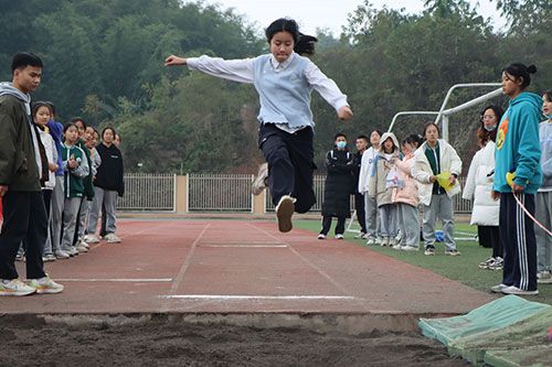 宜宾长宁阳光体育花开满园