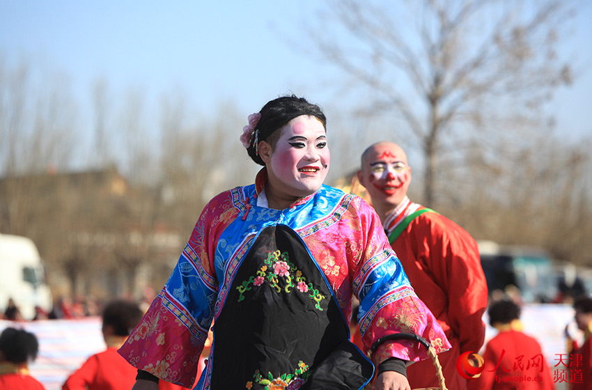 正月十五闹元宵 天津杨柳青古镇花灯添喜气