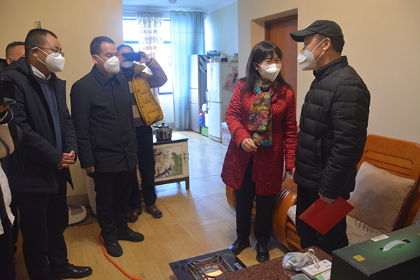 四川省总工会慰问团到广元开展送温暖慰问活动