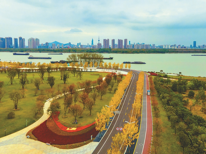 南京： 争做中国式现代化城市实践引领者