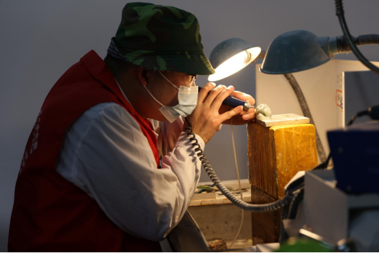 2022年全国工艺品雕刻工职业技能竞赛在上海工艺美院圆满落幕