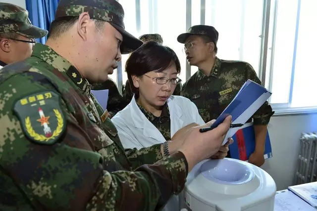 科研战线"女强人"王雪梅:目光锁定战斗力"瓶颈"