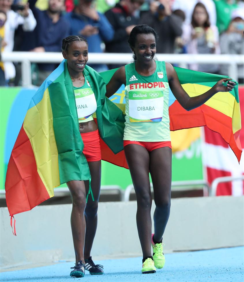 10000米比赛中,埃塞俄比亚选手阿亚娜以29分17秒45的成绩打破世界纪录