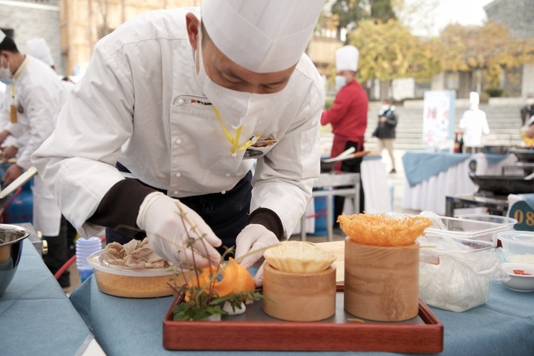 秀绝活，展厨艺！2022年贵州旅游餐饮技能大赛决赛开赛
