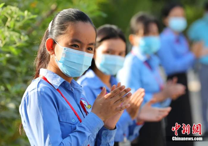 东西问｜苏碧娜：柬埔寨为何把中文纳入国民教育体系？