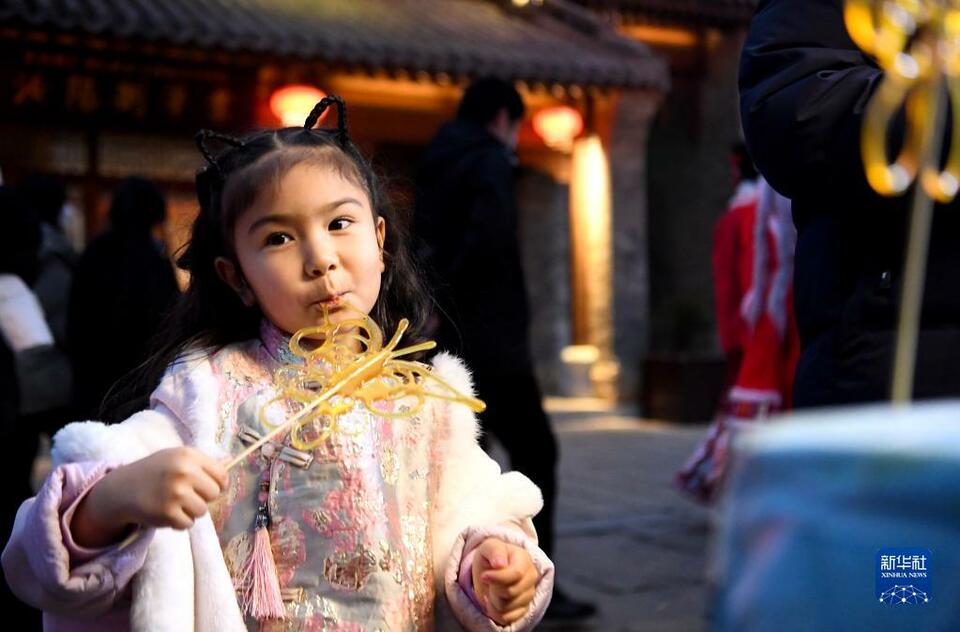 “洋女婿”在古都洛阳感受中国年