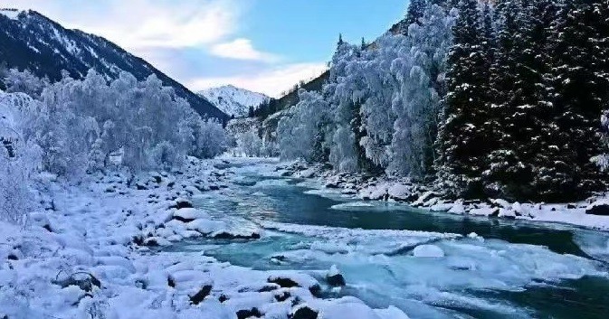 雪中的阿勒泰新歌首发颗粒感低音男歌手林振轩讲述阿勒泰冰雪文化