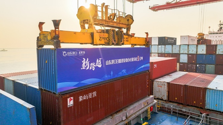 稳居世界第9位!山东港口日照港2022年货物吞吐量突破5亿吨