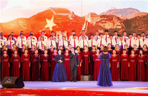 【黑龍江】【供稿】哈爾濱市依蘭縣千人歌唱 慶祝中華人民共和國成立70週年