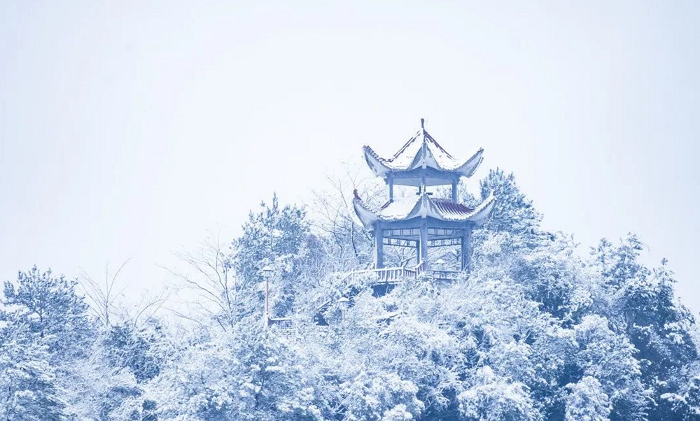 （供稿）贵州多地迎降雪 白色大地景色美_fororder_微信图片_20221229131906