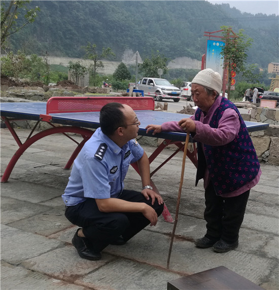 【法制安全】中益派出所打造邊遠農村地區楓橋式公安派出所 【內容頁標題】重慶石柱中益派出所打造邊遠農村地區楓橋式公安派出所