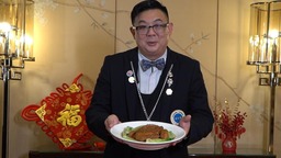 外國友人學做廣西名菜 品團圓年味迎新春_fororder_微信圖片_20230129114138