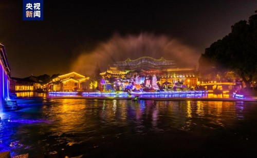 光影艺术点亮“绍兴黄酒小镇” 打造穿越古今的潮流文化聚集地