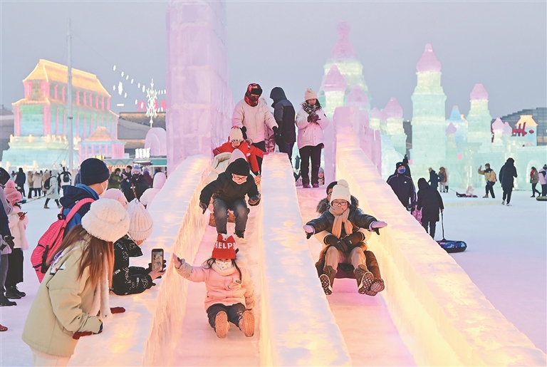 黑龙江：春节过后冰雪游热度不减