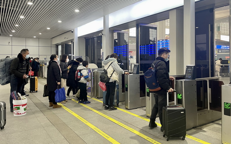 2023成都春运首日：出行有序 服务暖心_fororder_2