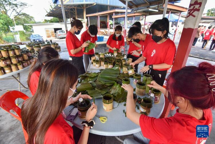 马来西亚：年糕飘香迎新年