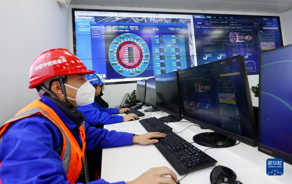 【聚焦上海-焦點圖】上海：自主研發智慧設備助力市域鐵路項目施工忙_fororder_4