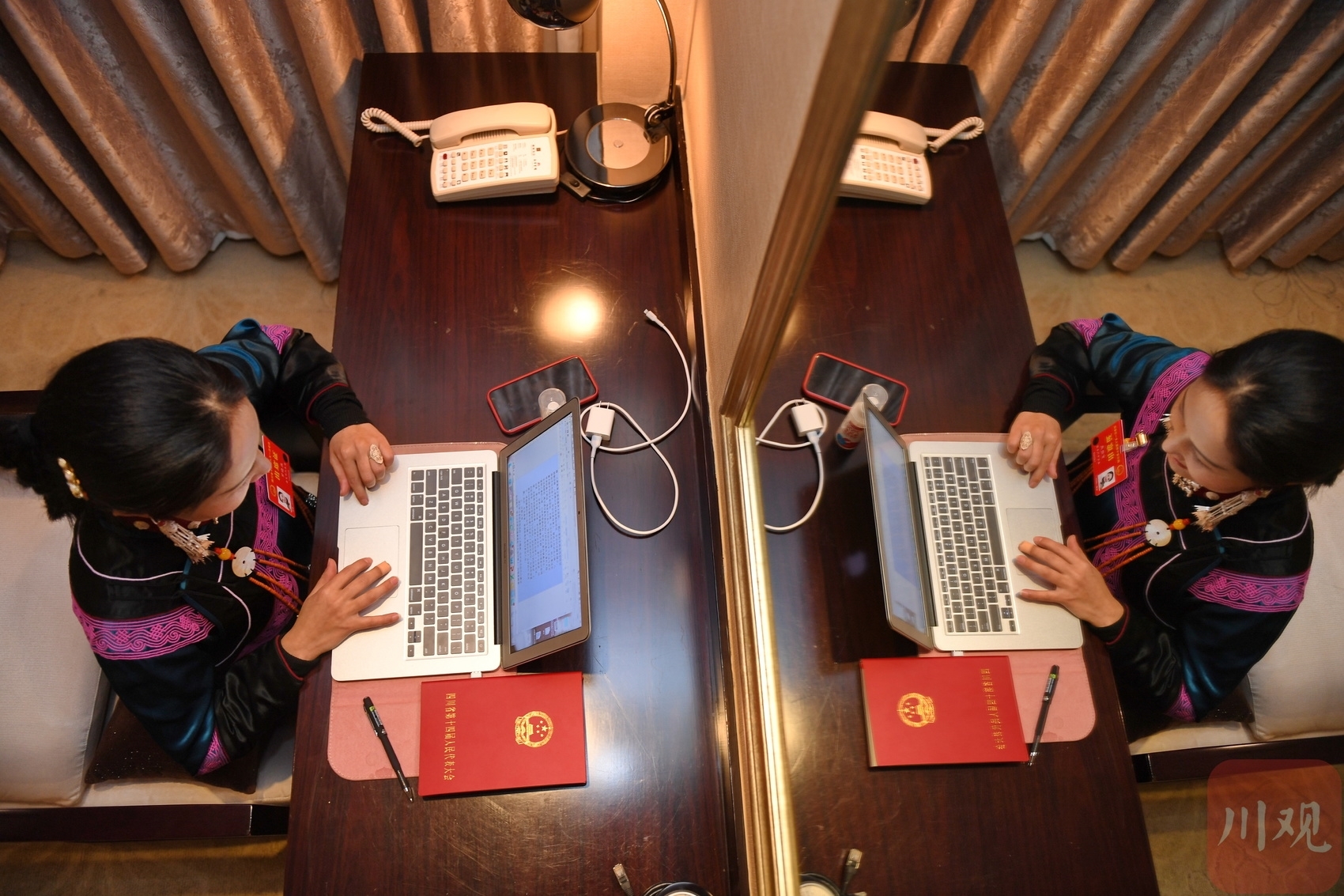 （转载）四川省人大代表陆续到驻地报到