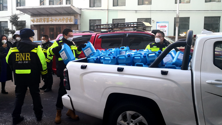 迎春送暖走基層 巾幗力量助力“幸福龍江”_fororder_微信圖片_20230110141730