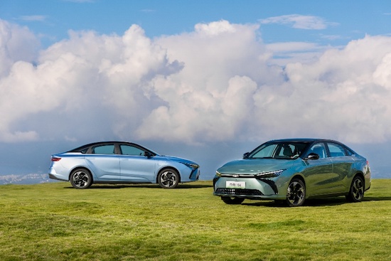 吉利汽车2022年销量突破143万辆 2023年冲击165万目标_fororder_image004