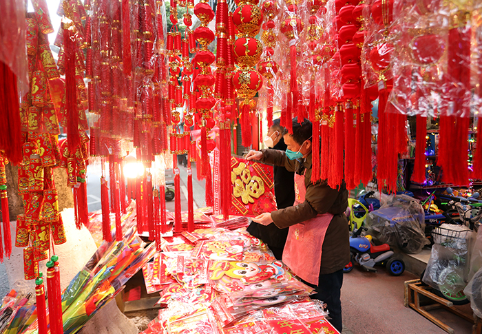 春联灯笼年货市场大街图片