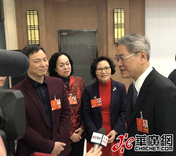 人大臺灣團(tuán)代表熱議“31條惠臺政策”