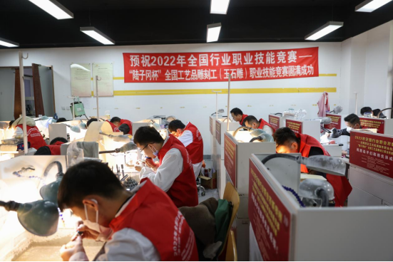 2022年全国工艺品雕刻工职业技能竞赛在上海工艺美院圆满落幕