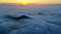 淳安：千島湖雲霧縹緲如仙境