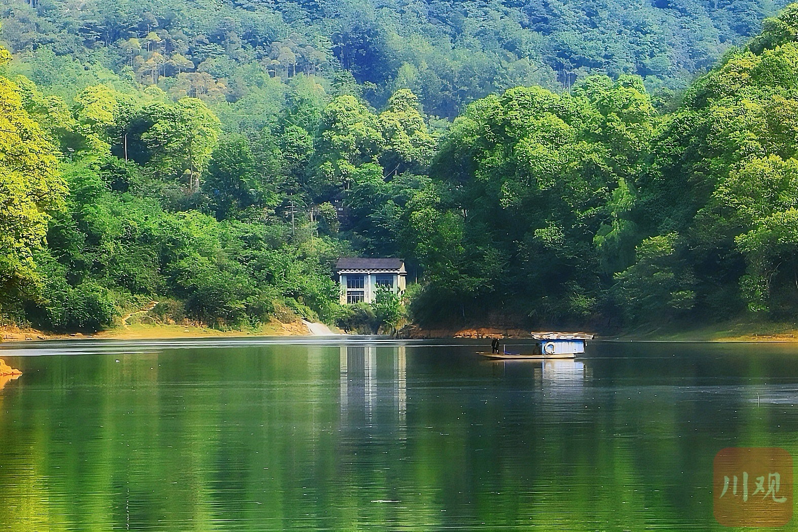 （转载）崇州白塔湖 早春湖畔上“彩妆”