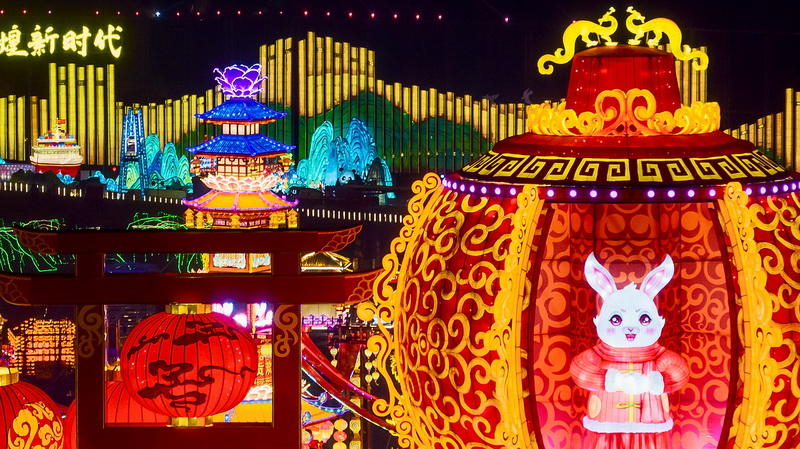 图集 | 第二十九届自贡国际恐龙灯会已准备就绪 将于1月17日璀璨开幕_fororder_11第29届自贡国际恐龙灯会现场（摄影-廖志全）