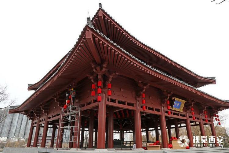 兴庆宫公园布展迎兔年